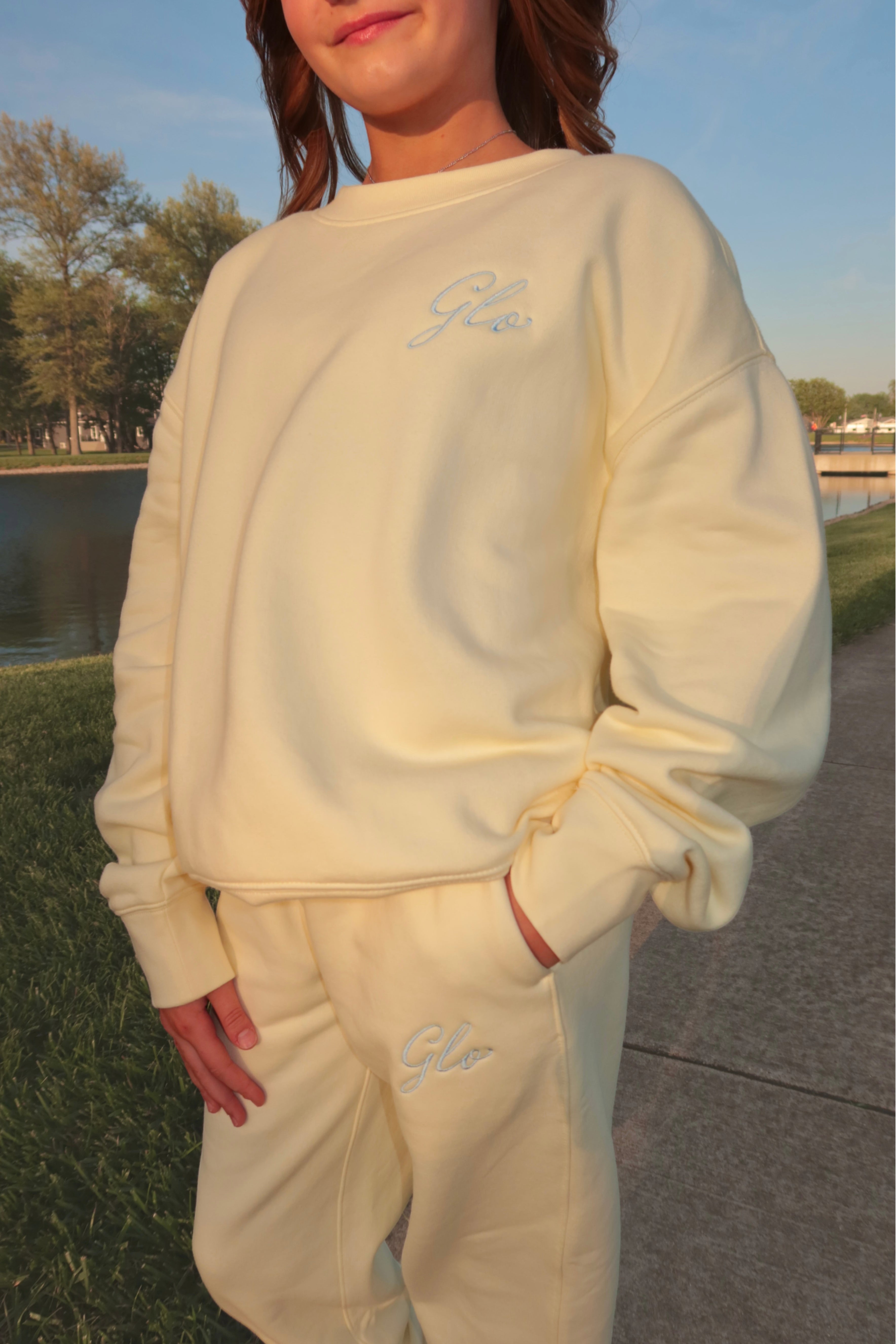 The Butter & Blue GLO Crew Neck